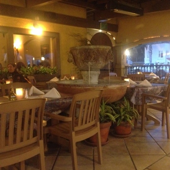 Photo taken at Rosa&#39;s Italian Restaurant by Richard B. on 1/22/2012