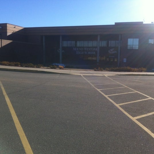 Mound Westonka High School 2 tavsiye