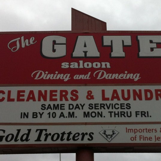 Photos At Starting Gate Saloon 10 Tips