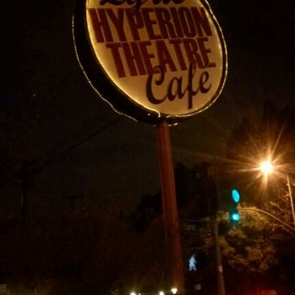 12/18/2011 tarihinde terence l.ziyaretçi tarafından Lyric Hyperion Theater &amp; Cafe'de çekilen fotoğraf