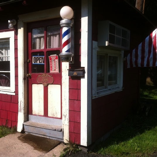 Sleeping Giant Barber Shop Salon Barbershop In Hamden