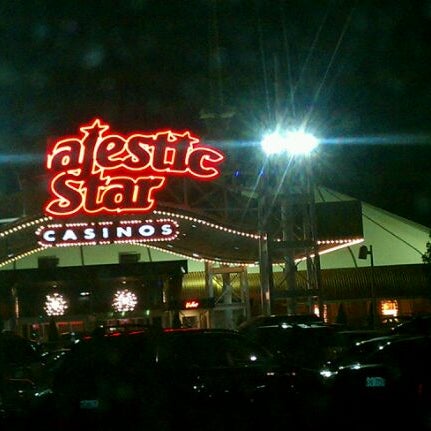 Foto scattata a Majestic Star Casino da Patrick D. il 4/29/2012