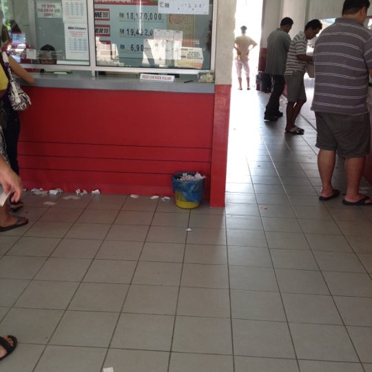 Sports Toto Beverly Hills Plaza