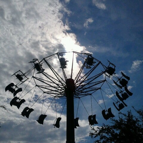 Photo taken at Wild Adventures Theme Park by Lisa B. on 8/4/2012