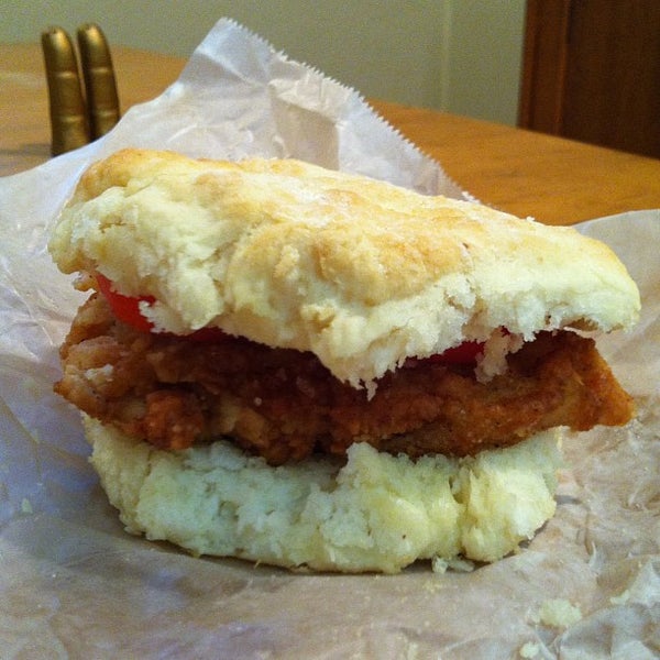 8/12/2012にAlbert C.がSunrise Biscuit Kitchenで撮った写真