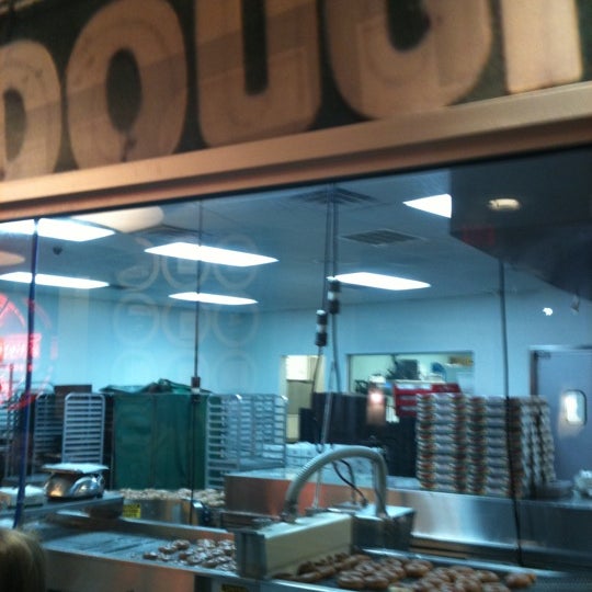 3/19/2011にAnn Marie v.がKrispy Kreme Doughnutsで撮った写真