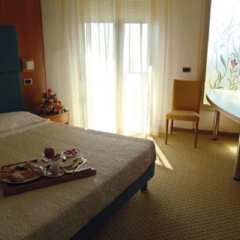 Foto tomada en Milano Resort  por Hotel Milano B. el 12/17/2011