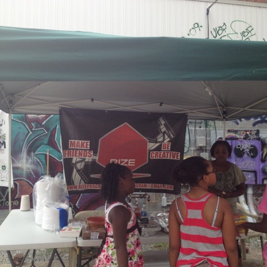 sneaker villa penn ave