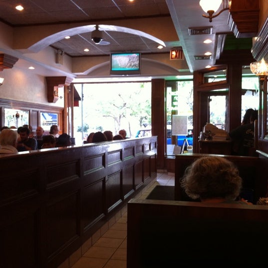 8/16/2011 tarihinde Kelly W.ziyaretçi tarafından Cafe Luka'de çekilen fotoğraf