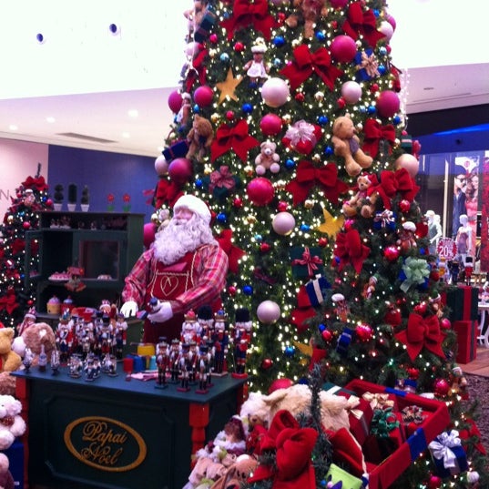 รูปภาพถ่ายที่ Norte Shopping โดย Edinalva K. เมื่อ 12/22/2011