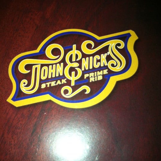 12/3/2011에 Katie B.님이 John &amp; Nicks Steak &amp; Prime Rib에서 찍은 사진