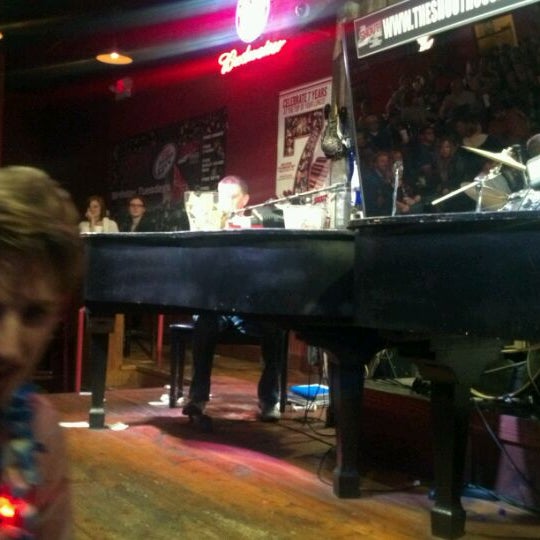 Photo taken at Shout House Dueling Pianos by David K. on 10/9/2011