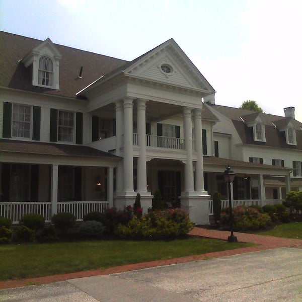 Christmas Tree Hill In The Mansion 3 Tips From 181 Visitors