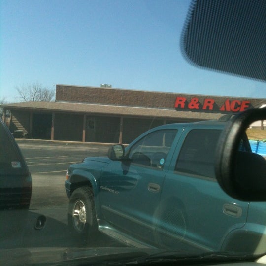 R&R Ace Hardware Store in Saint Clair