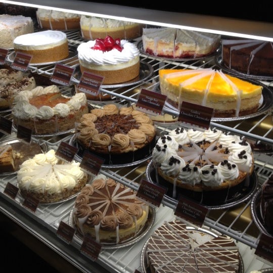 The Cheesecake Factory Camelback East'da Amerikan Restoranı