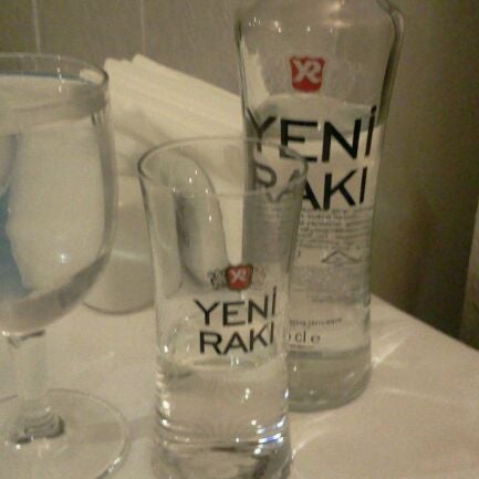 4/21/2012에 Çağrı T.님이 Cunda Balık Restaurant에서 찍은 사진