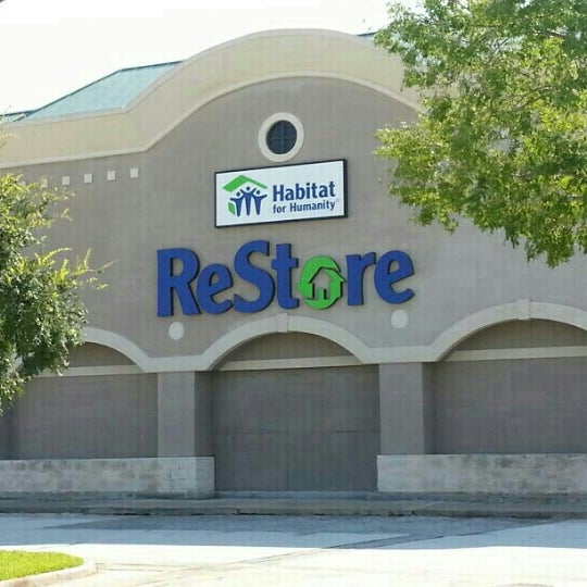 Habitat For Humanity Restore Vintage and Thrift Store in Houston