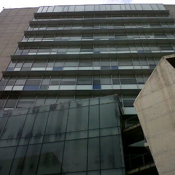 Photo taken at Edificio N - Complejo Felipe Mac Gregor by Ruben R. on 10/9/2011