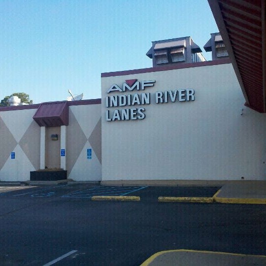 Photo taken at AMF Indian River Lanes by Michael L. F. on 9/10/2011