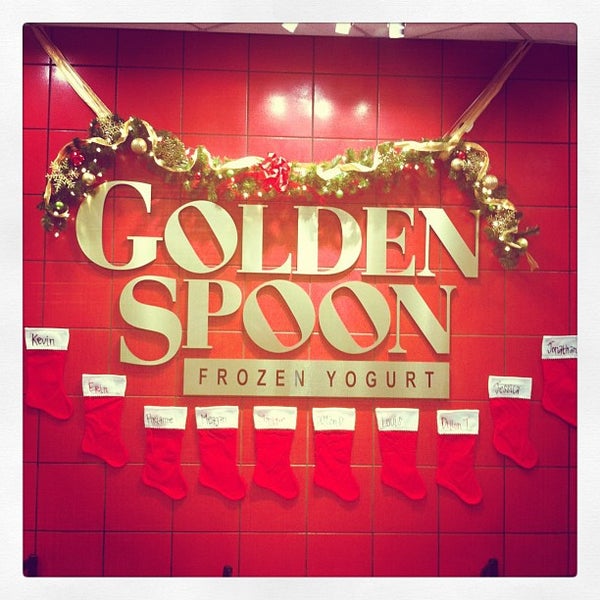 Foto tomada en Golden Spoon Frozen Yogurt  por Kevin D. el 11/19/2011