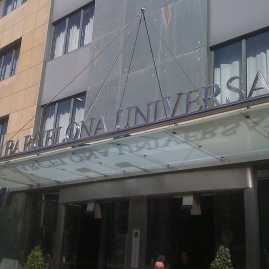Das Foto wurde bei Hotel Barcelona Universal von Ryan M. am 9/25/2011 aufgenommen