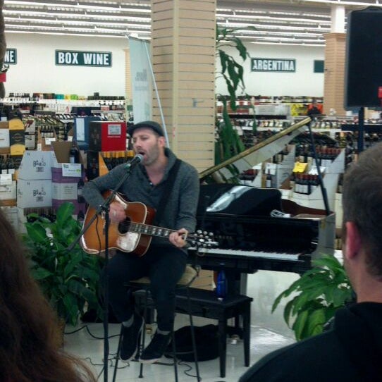 Photo taken at Exit 9 Wine &amp; Liquor Warehouse by Timmy M. on 10/30/2011