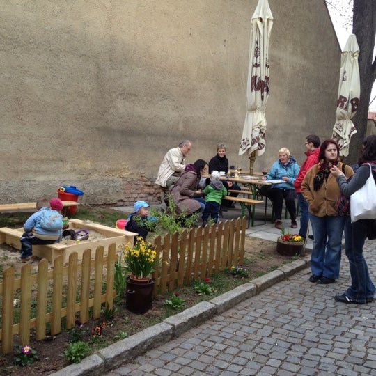 4/14/2012 tarihinde Mirek Z.ziyaretçi tarafından Dvorek pod Petrovem'de çekilen fotoğraf