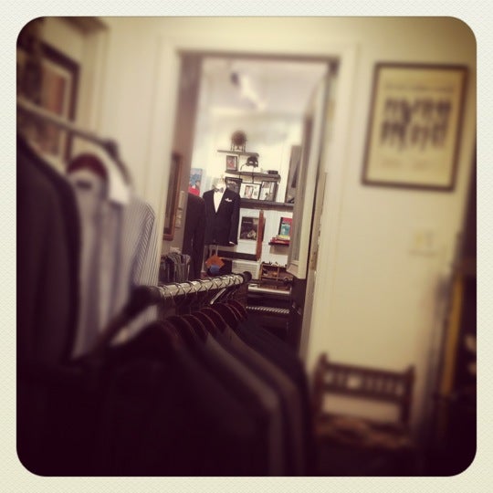 7/18/2012にDJ CatoがSebastien Grey Clothiersで撮った写真