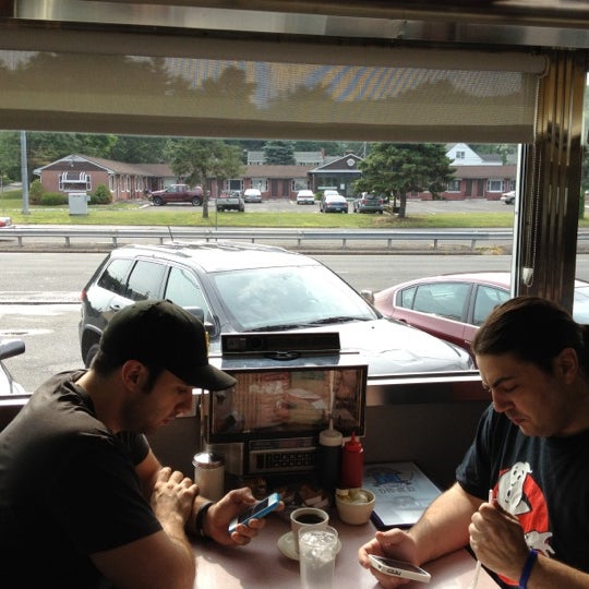 Makris Midtown Diner Wethersfield, CT