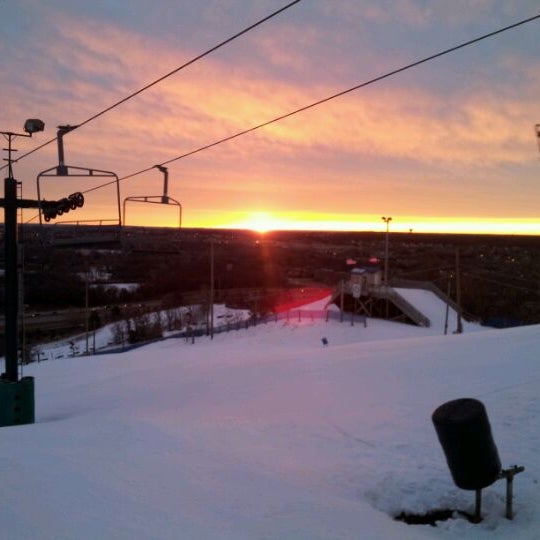 Buck Hill Ski & Snowboard Burnsville, MN