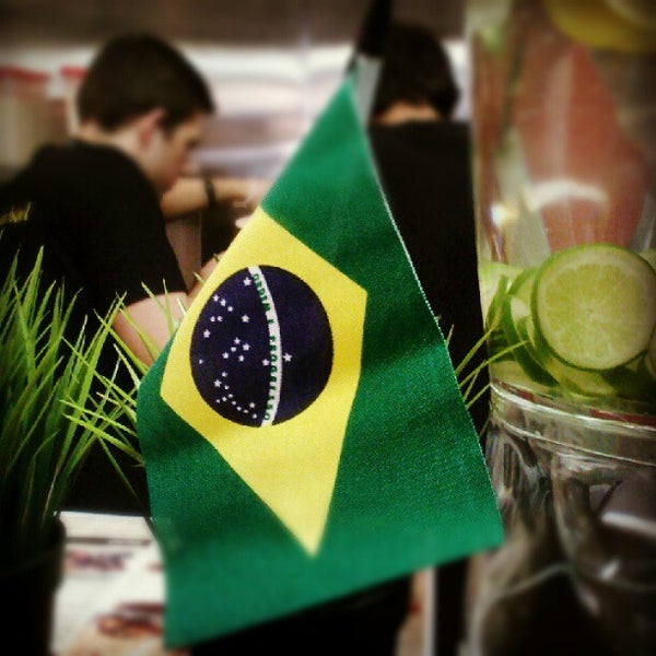 Das Foto wurde bei Brazilian Bowl Grill von Lawrence J. am 5/14/2012 aufgenommen