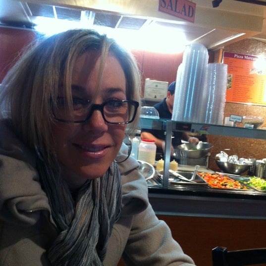 Photo taken at Pizza Mercato by David F. on 1/29/2012