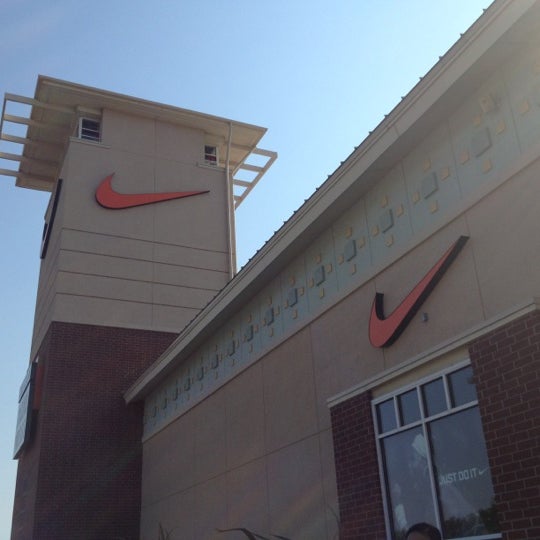 nike outlet aurora coupons