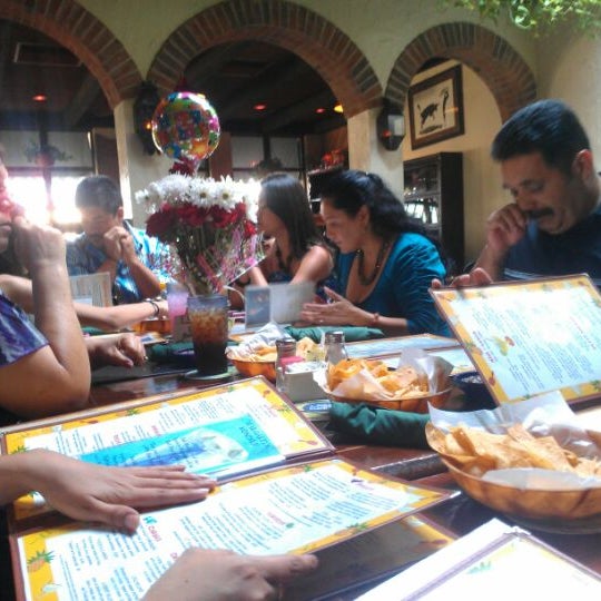 Photo taken at Mariano&#39;s Mexican Cuisine by Elizabeth V. on 5/20/2012