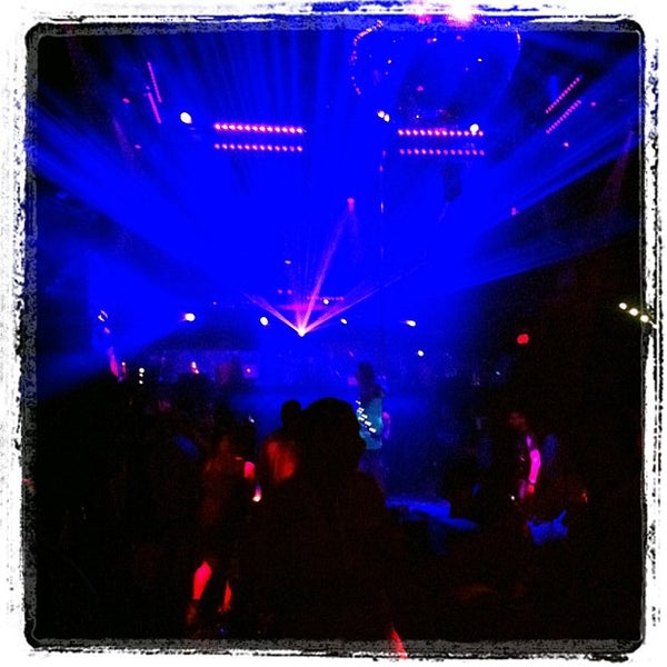 Foto tirada no(a) Cameo Nightclub por Pankaj R. em 4/28/2012