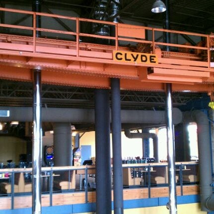 9/27/2011 tarihinde Benjamin W.ziyaretçi tarafından Clyde Iron Works'de çekilen fotoğraf