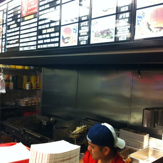 Photo taken at Mr. J&#39;s Dawg &amp; Burger by Pedro on 7/5/2012