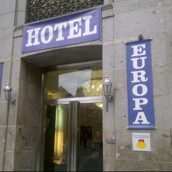 Photo taken at Hotel Europa Madrid*** by Felix Aaron E. on 11/6/2011