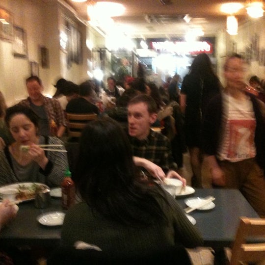 3/10/2012にdeonne b.がHanoi Caféで撮った写真