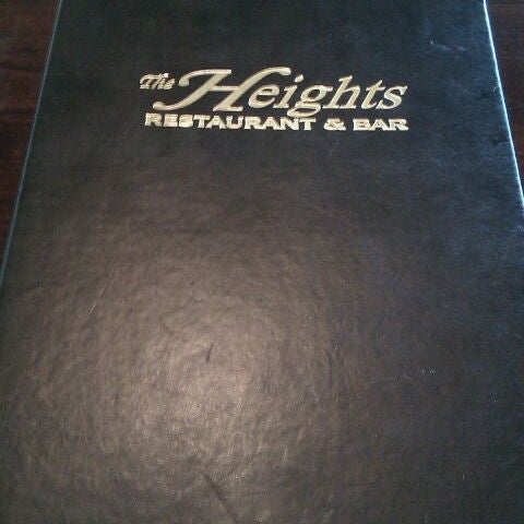 8/26/2011 tarihinde Morgan A.ziyaretçi tarafından The Heights Restaurant &amp; Bar'de çekilen fotoğraf