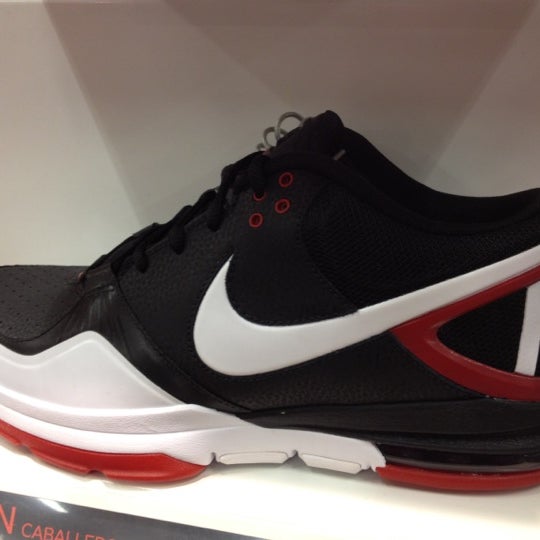 nike pegasus 37 vs vaporfly next