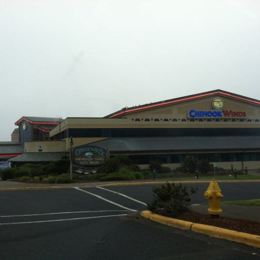 รูปภาพถ่ายที่ Chinook Winds Casino Resort โดย Savannah G. เมื่อ 6/17/2012
