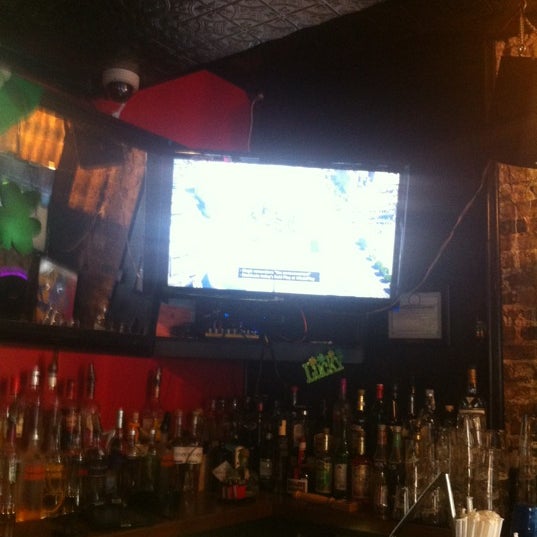 3/11/2012 tarihinde Alejandro G.ziyaretçi tarafından Company Bar &amp; Grill'de çekilen fotoğraf