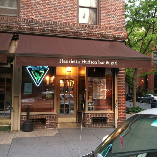 Foto tirada no(a) Henrietta Hudson Bar &amp; Girl por Derrick Y. em 4/25/2012