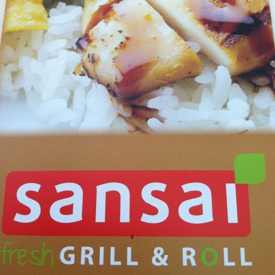 Foto diambil di SanSai Fresh Grill &amp; Roll oleh Pilar V. pada 8/18/2012