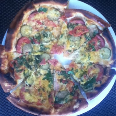 Моцарелла для пиццы. Уно моменто тярлево меню пицца. Уно пицца дунай. Уно пицца. Дунай пиццерия.