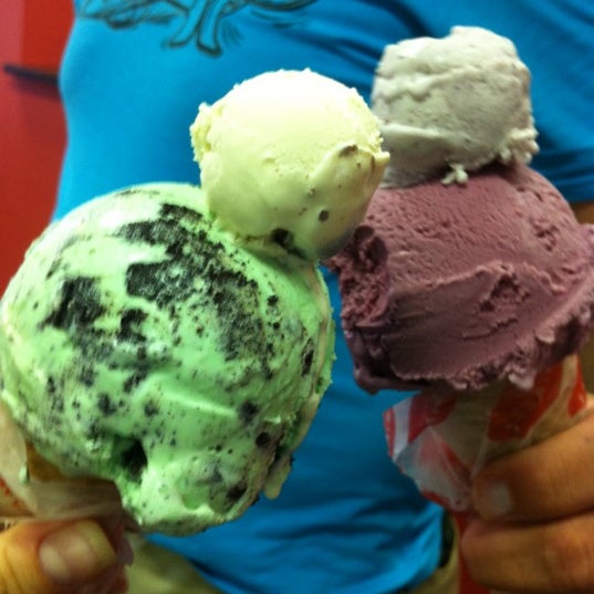 Izzy's Ice Cream Cafe (Now Closed) Merriam Park West 2034 Marshall Ave