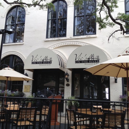 Vics Savannah Christmas 2022 Photos At Vic's On The River - Historic District-North - 114 Tips From 4448  Visitors