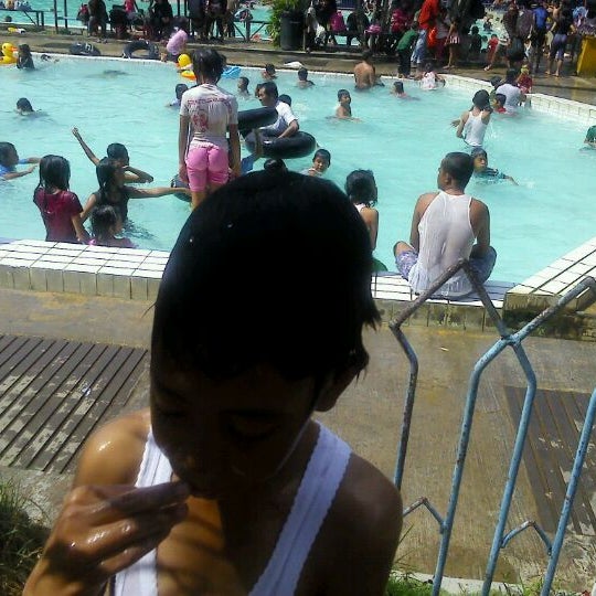 Kolam Renang Idaman Banjarbaru Playground