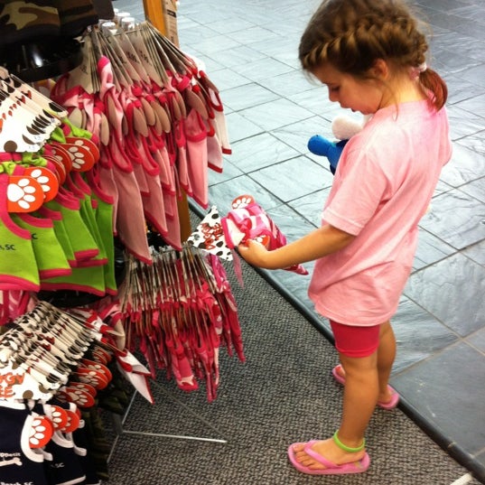 Wings Beachwear 301 S Kings Hwy